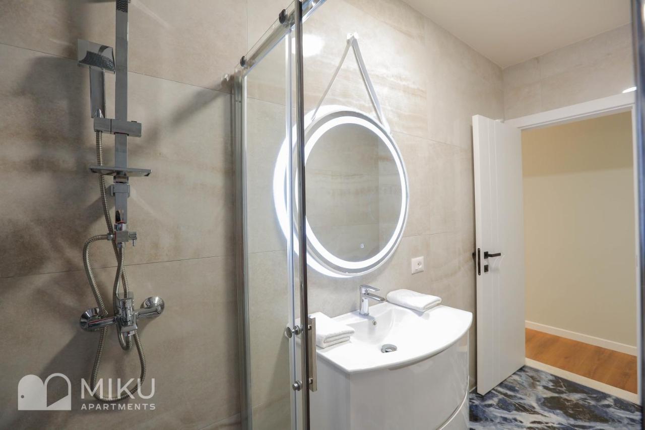 Miku - Lux 2bd At City Center Appartement