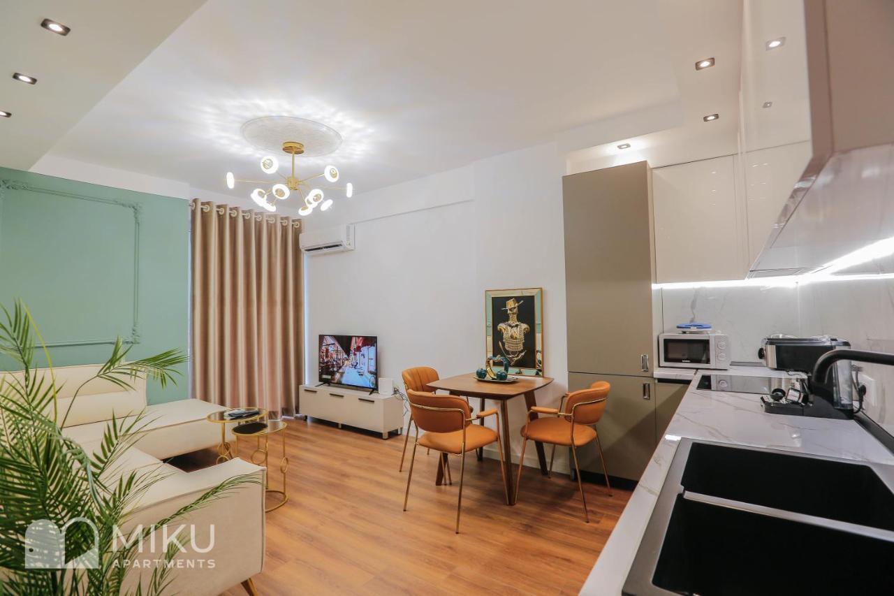 Miku - Lux 2bd At City Center Appartement Tirana