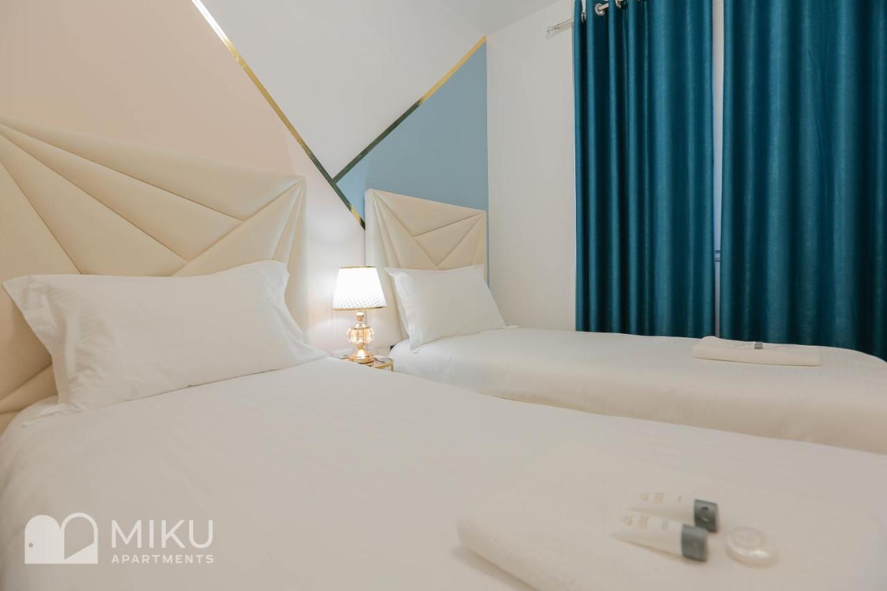 Miku - Lux 2bd At City Center Appartement Tirana