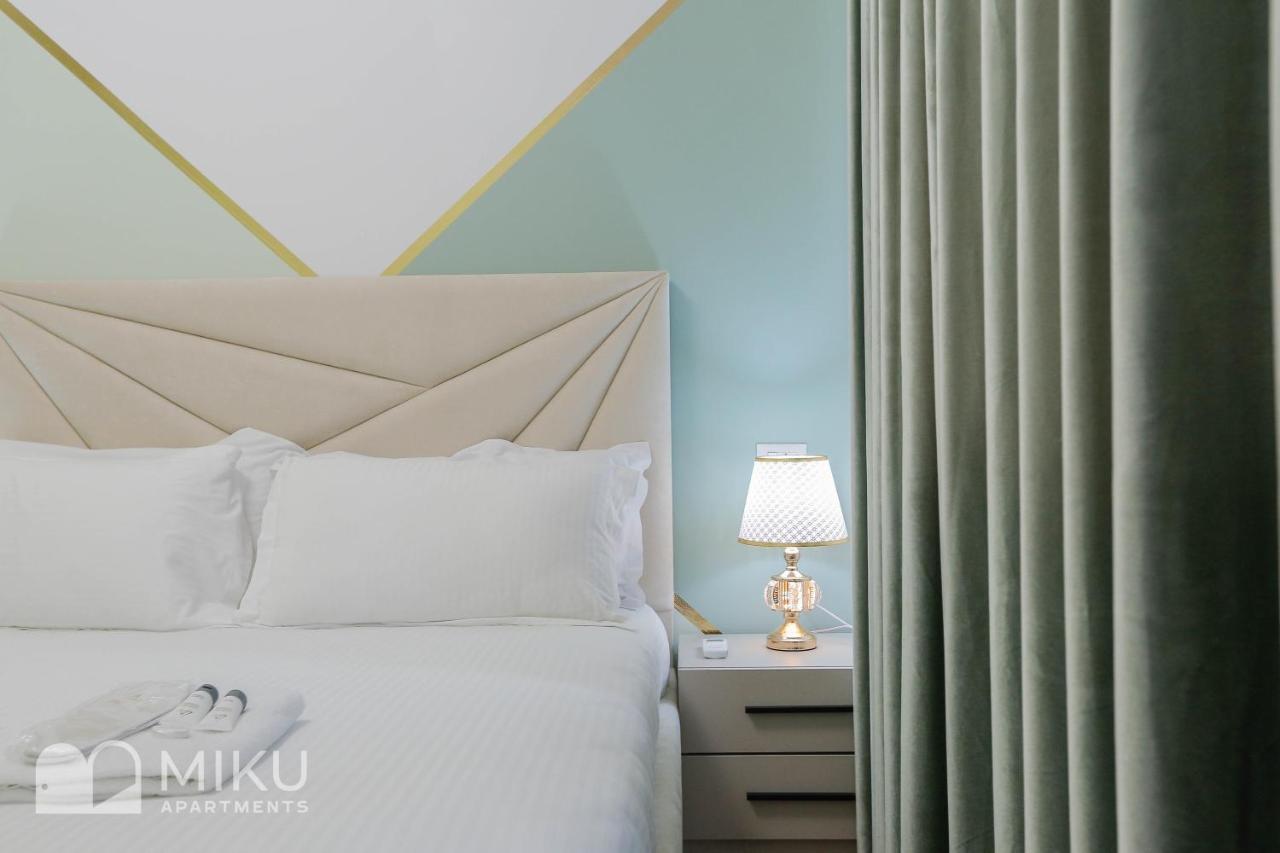 Miku - Lux 2bd At City Center * Tirana