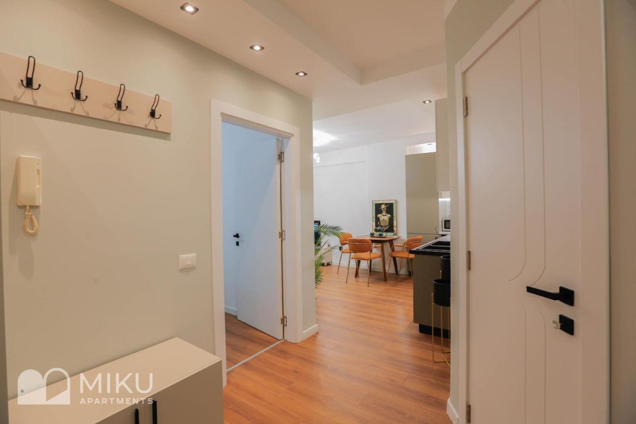 Miku - Lux 2bd At City Center Appartement Tirana