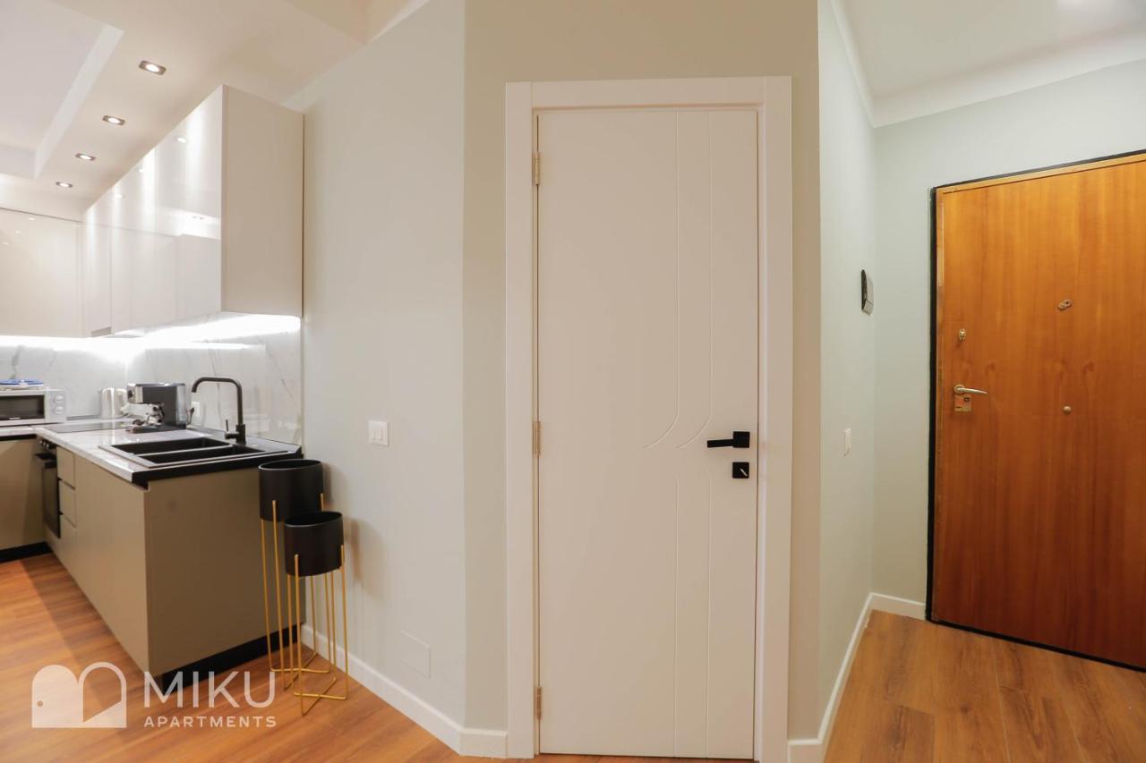 Miku - Lux 2bd At City Center